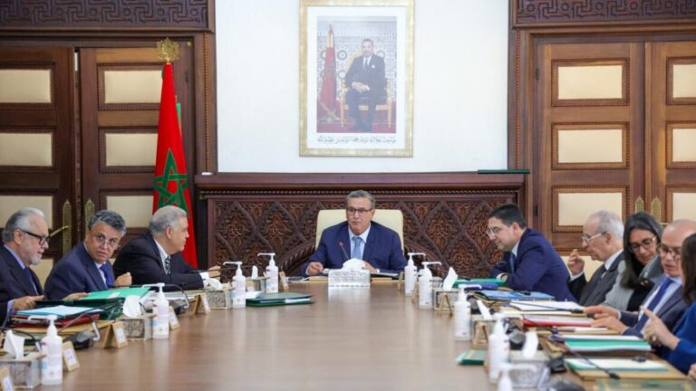 مجلس الحكومة يطلع على اتفاقية في مجال خدمات النقل الجوي بين المغرب والسعودية