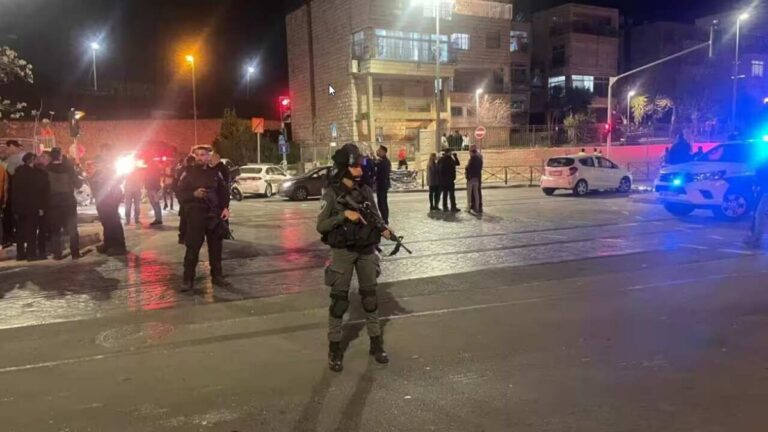 إطلاق نار جديد في القدس الشرقية نفذه فلسطيني في الثالثة عشرة غداة اعتداء قرب كنيس أوقع سبعة قتلى