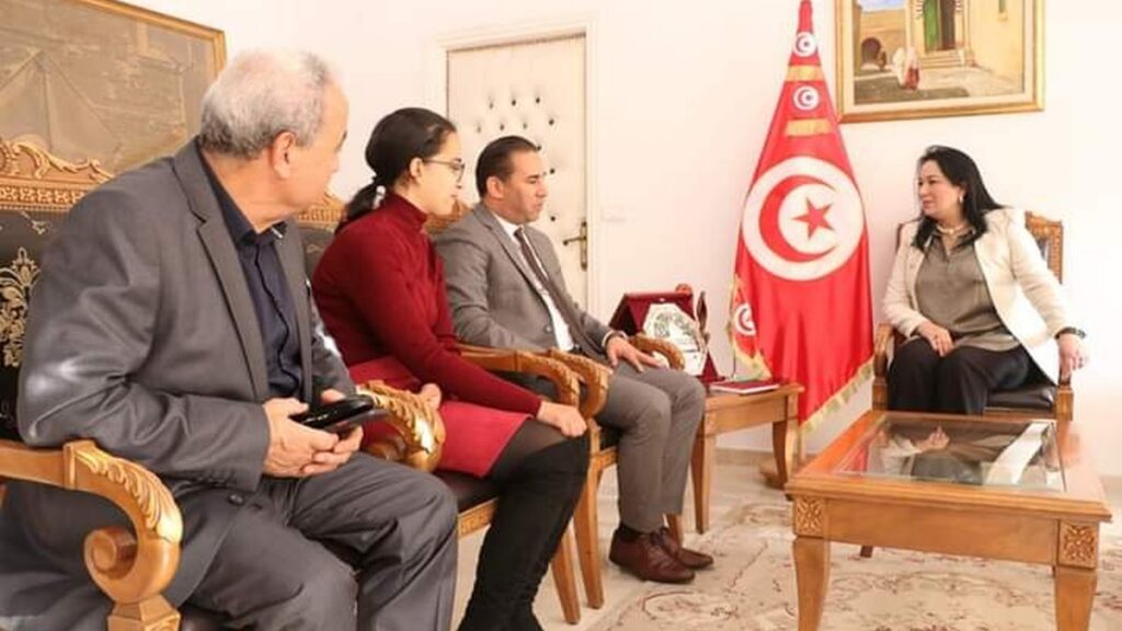 تونس: منظمات حقوقية تدين حل الرابطة الجزائرية للدفاع عن حقوق الإنسان
