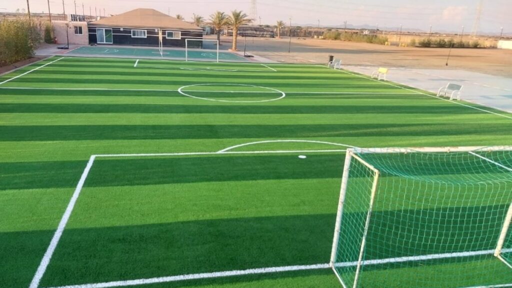 كرة قدم.. تسليم ملاعب كروية بالدريوش