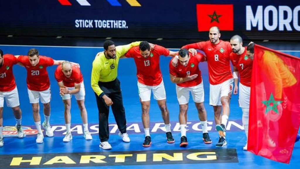 كأس الرئيس.. المنتخب الوطني يحقق أول في بطولة العالم لكرة اليد على حساب نظيره الجزائري