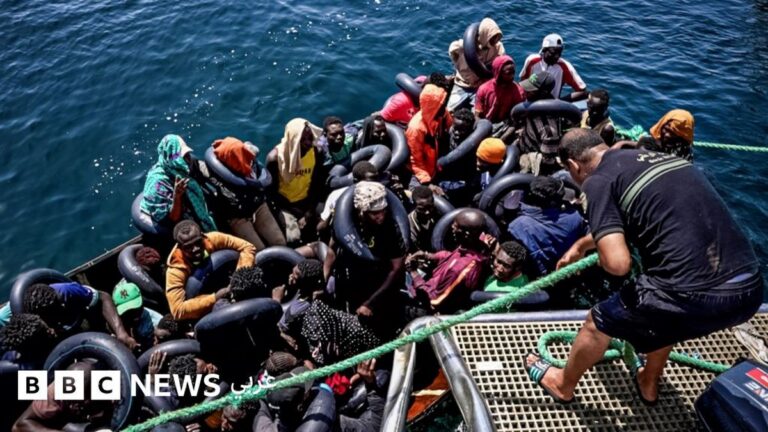 البحرية الملكية تقدم المساعدة لـ 270 مرشحا للهجرة غير النظامية من جنسيات مختلفة