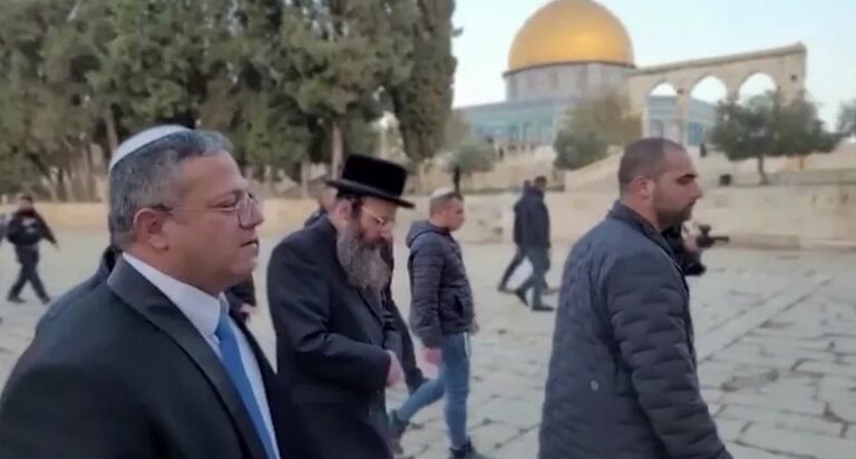 منظمة التعاون الإسلامي تعقد اجتماعا طارئا لبحث تزايد الاعتداءات على المسجد الأقصى