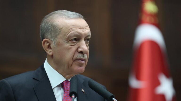 إردوغان يلّمح إلى إجراء الانتخابات العامة في تركيا في 14 ماي