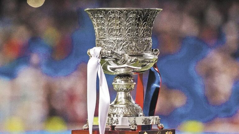 كأس السوبر الاسبانية.. عشّاق كرة القدم يأملون في نهائي بين الريال وبرشلونة