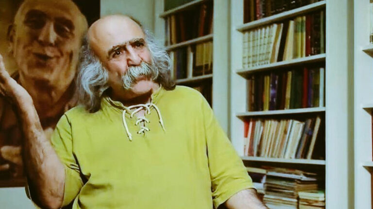 عائلة الصحافي الإيراني المعارض صميمي تؤكد بقاءه في السجن