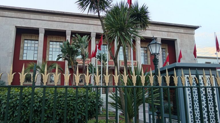 بورصة الدار البيضاء تستهل تداولاتها على وقع الأخضر