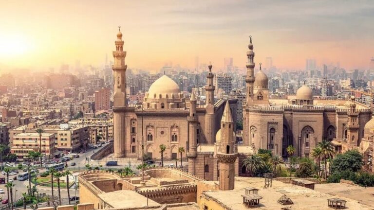 سكان القاهرة الفاطمية يجددون التواصل مع تراثهم