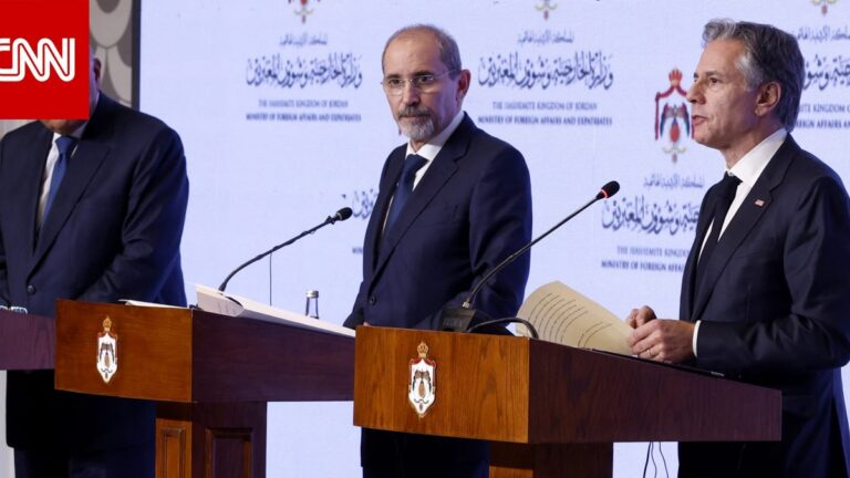 بلينكن يكرر لعباس دعم واشنطن لـ"حل الدولتين"