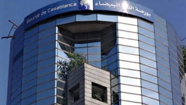صيد بحري.. عملية استقبال البواخر بميناء أكادير خلال فترة التوقف البيولوجي