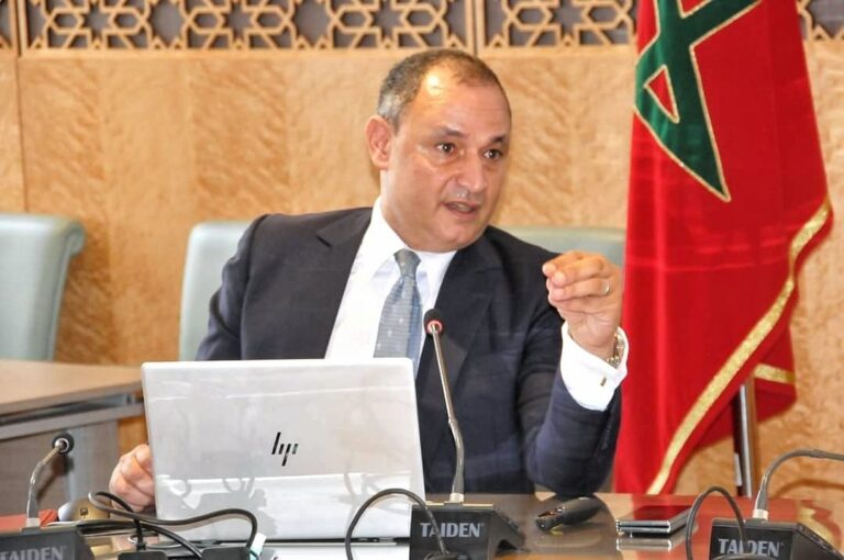 "المستشارين" يصادق على مشروع قانون يتعلق بشركات المساهمة وسن أحكام انتقالية خاصة بتحويل الأسهم لحاملها إلى أسهم اسمية