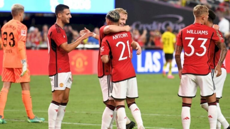 مانشستر يونايتد يختتم جولته الأميركية بالخسارة أمام بوروسيا دورتموند