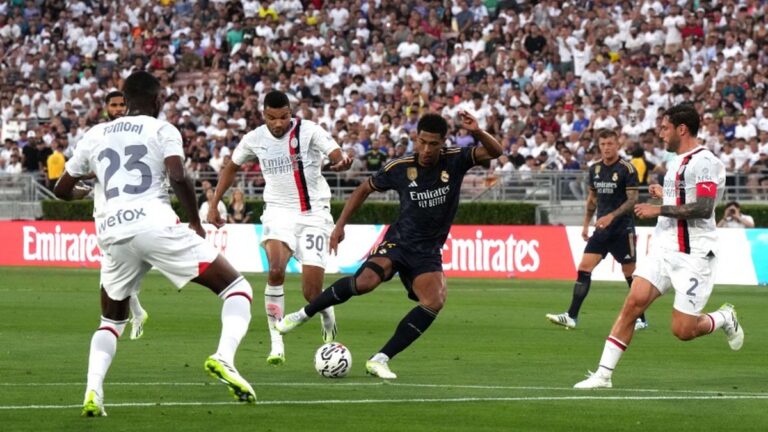 أنشيلوتي يثني على نجمه الجديد بعد ظهوره الأول مع ريال مدريد