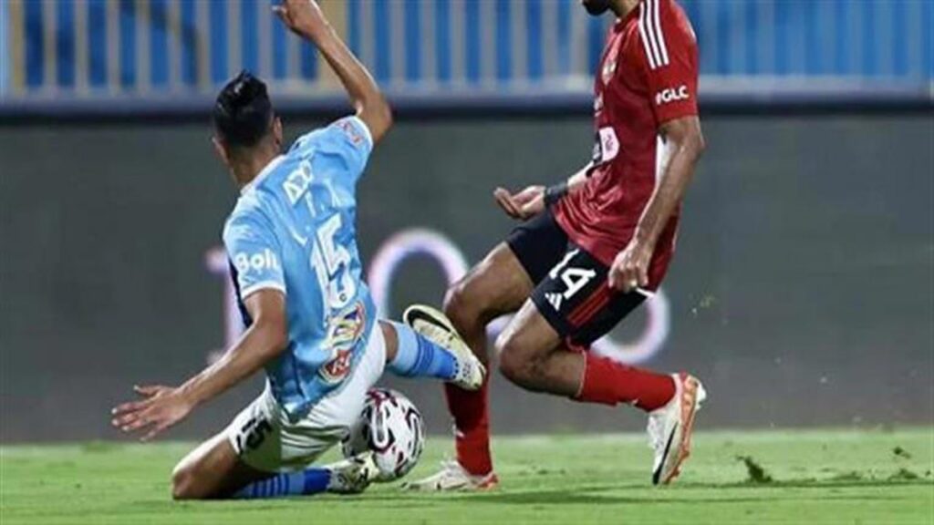 سلوك شنيع واعتداء غير مقبول.. الشحات يعتدي على المغربي الشيبي بعد مباراة الأهلي وبيراميدز (فيديو)