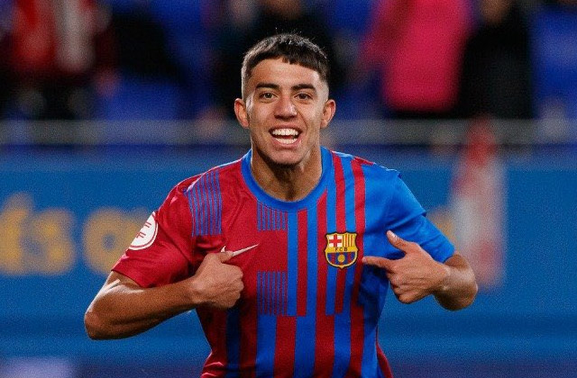 "ميركاتو".. فياريال يتعاقد مع المغربي الواعد أخوماش