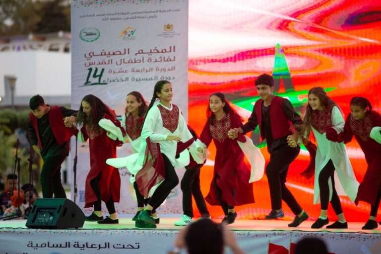 الرباط.. أطفال المغرب يحتفون في مهرجان حاشد بأقرانهم الفلسطينيين المشاركين في المخيم الصيفي "المسيرة الخضراء"