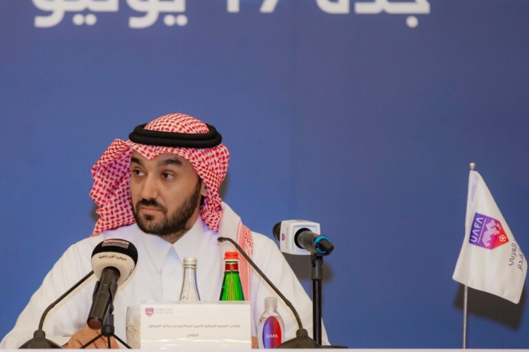 رئيس الاتحاد العربي لكرة القدم ينوه بعمل الجامعة الملكية والذي حقق طفرة كروية في المغرب
