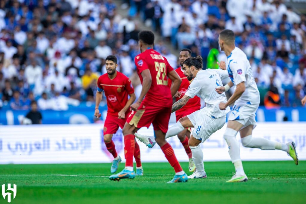 البطولة العربية لجبر الخواطر.. الوداد يغادر المسابقة بعد خسارته أمام الهلال السعودي