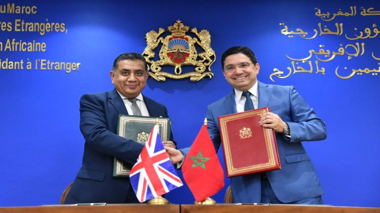 بوريطة يتباحث مع وزير الدولة البريطاني للشرق الأوسط