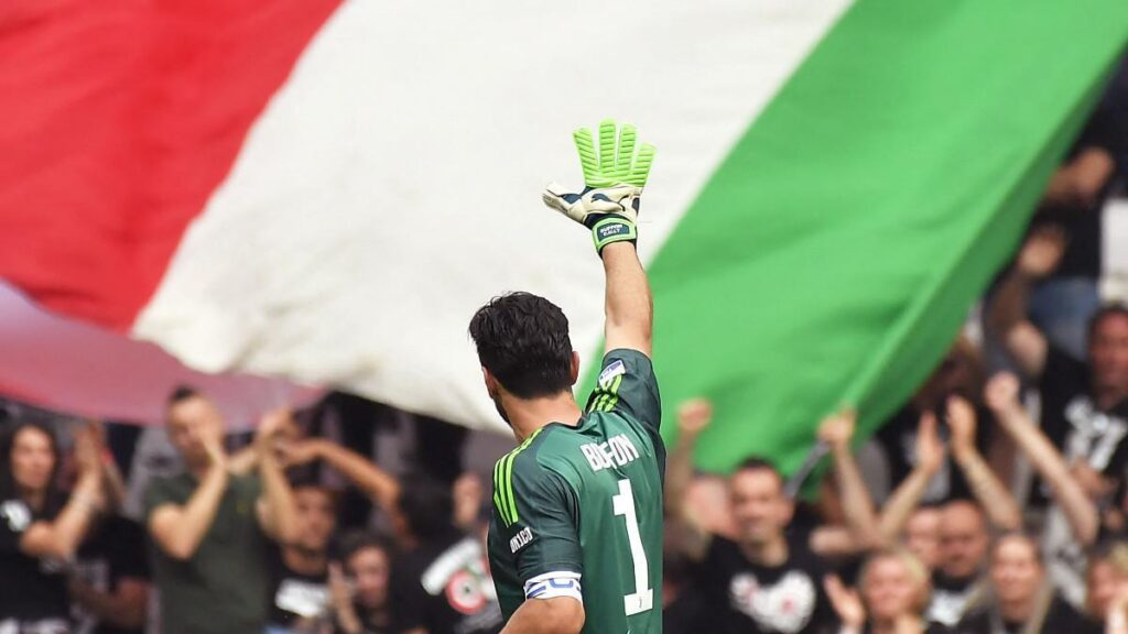 بوفون رئيساً لوفد المنتخب الإيطالي