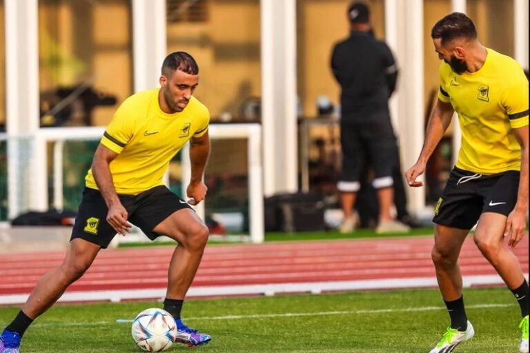 في تغييب لحمد الله.. بنزيما يفجع جماهير الاتحاد في كلاسيكو الهلال