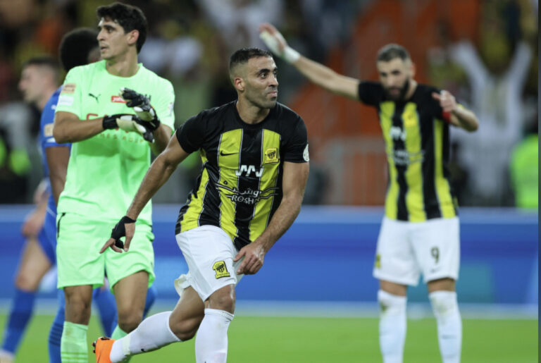 الدوري السعودي.. في مباراة مثيرة بونو يتفوق على حمدالله