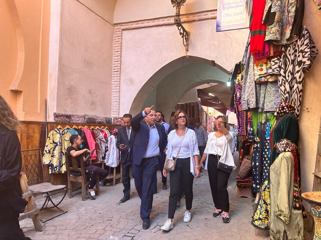 عمور في زيارة تفقدية لمراكش للاطلاع على النشاط السياحي وتقييم وضعية المؤسسات السياحية