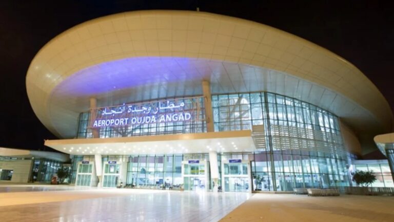 مطار وجدة - أنجاد.. لم يتم تسجيل أي اضطراب في برنامج الرحلات الجوية جراء التساقطات المطرية الغزيرة