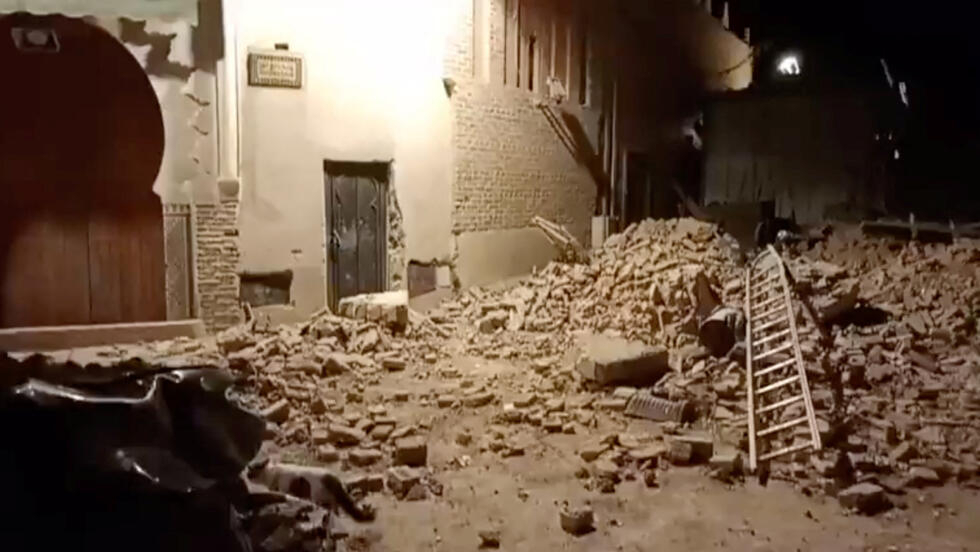 أطباء وفرق من الحماية المدنية التونسية تتوجه إلى المغرب للمساعدة في البحث والإنقاذ