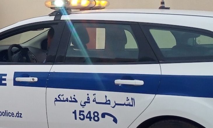 جزائري يطعن زوجته وابنه وابنته حتى الموت