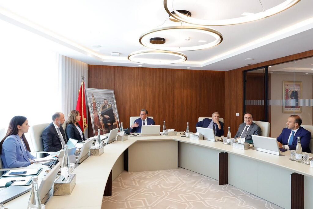 أخنوش يترأس الاجتماع الأول المتعلق بالشروع في تفعيل "عرض المغرب"