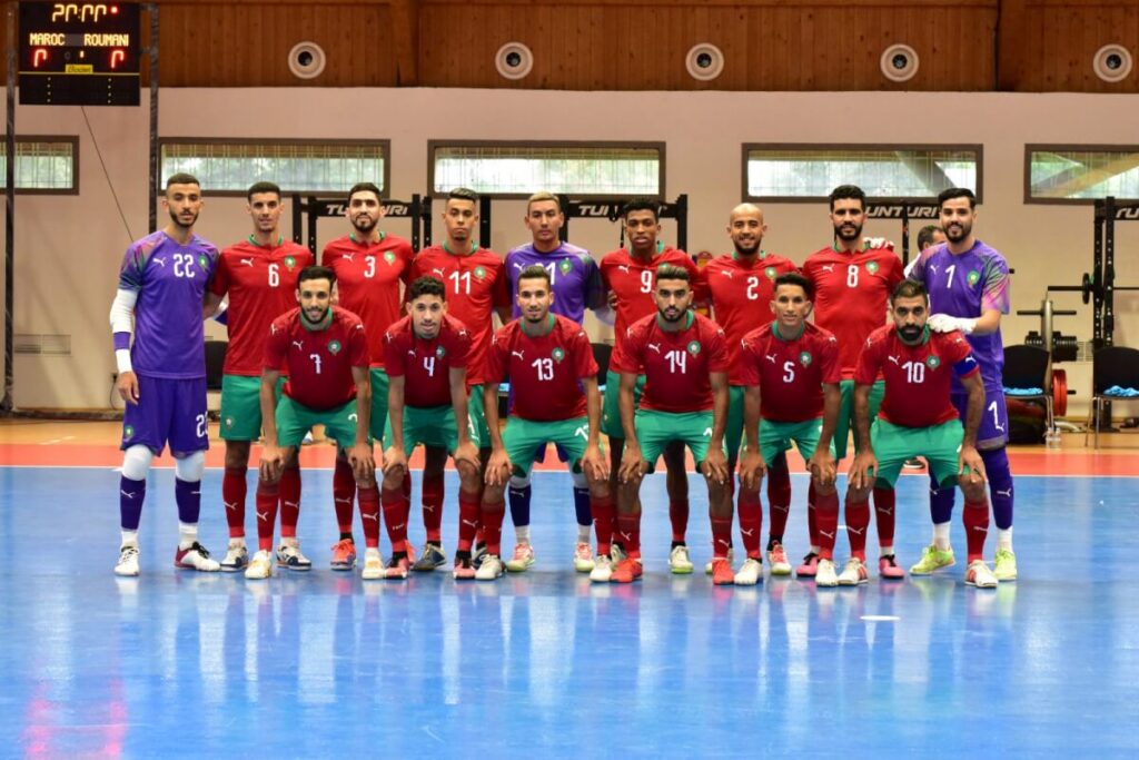 حريق مهول يلتهم مرآب للدرجات النارية (فيديو)