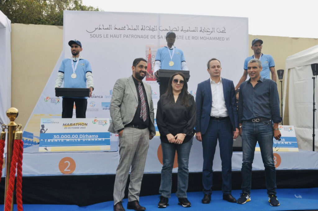 العداء الكيني ليمو كيپروپ يفوز بالدورة الـ14 للماراطون الدولي للدار البيضاء