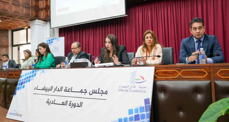 جماعة الدارالبيضاء تخصص منحة مهمة للرجاء والوداد