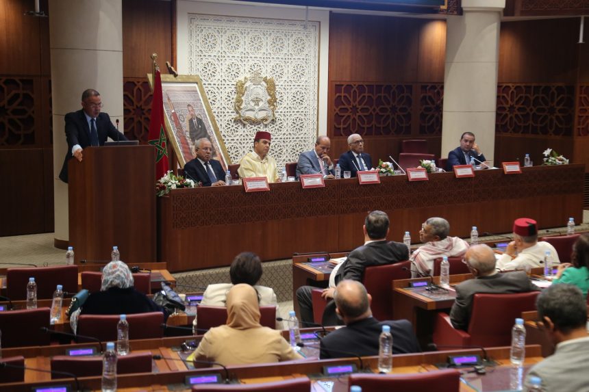 الوظيفة العمومية.. تقرير يكشف المتوسط الشهري الصافي للأجور سنة 2023