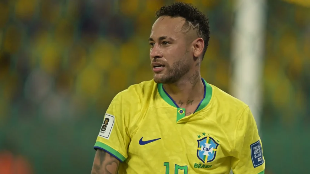 باريس سان جرمان يوافق على انتقال نيمار للهلال السعودي