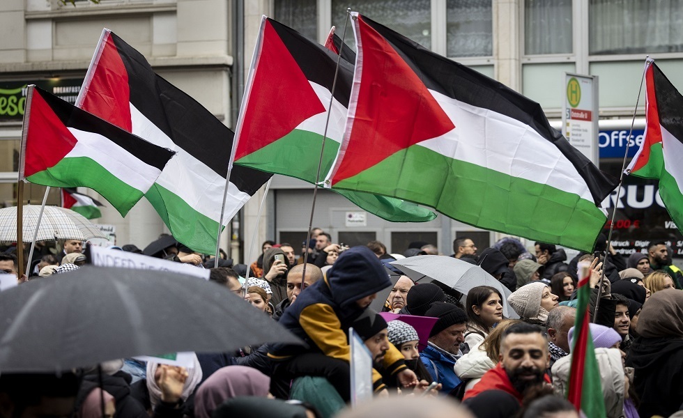 تنظيم مسيرة مؤيدة للفلسطينيين تثير أزمة سياسية في بريطانيا
