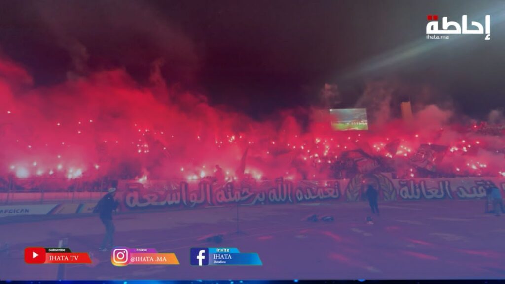 الوينرز يلهبون المدرجات في نهائي الدوري الإفريقي ويرفعون أهازيج ورسالة ترحم على فلوح