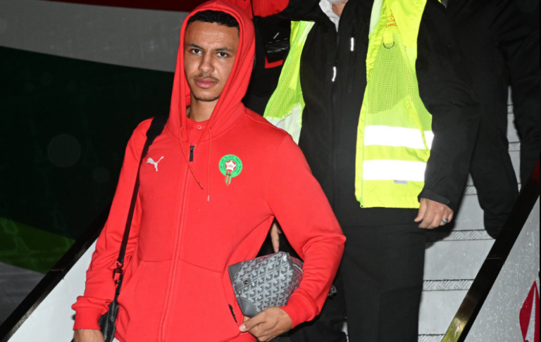 تصفيات كأس العالم 2026.. المنتخب الوطني يحط الرحال بتنزانيا (صور)