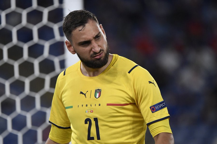 دوري أبطال أوروبا: استقبال عدائي بانتظار دوناروما في سان سيرو