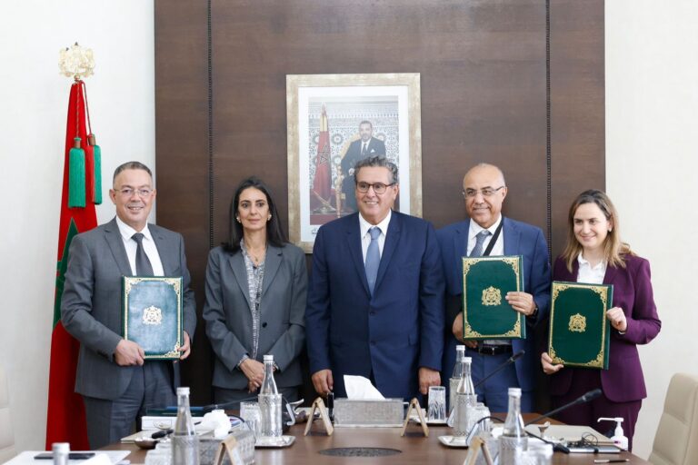 التوقيع على اتفاقية تنزيل البرنامج الخاص بتعزيز أعداد خريجي الجامعات