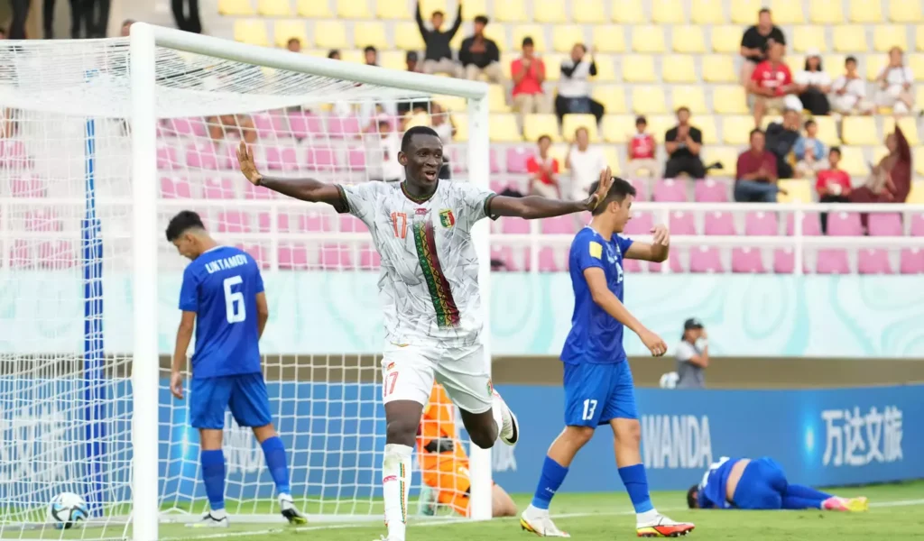 مونديال أندونيسيا للفتيان.. مالي يفوز على أزبكستان بثلاثية نظيفة