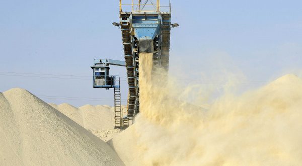 السعودية تخطط لزيادة الاستثمارات الحكومية والخاصة في صناعة الفوسفاط