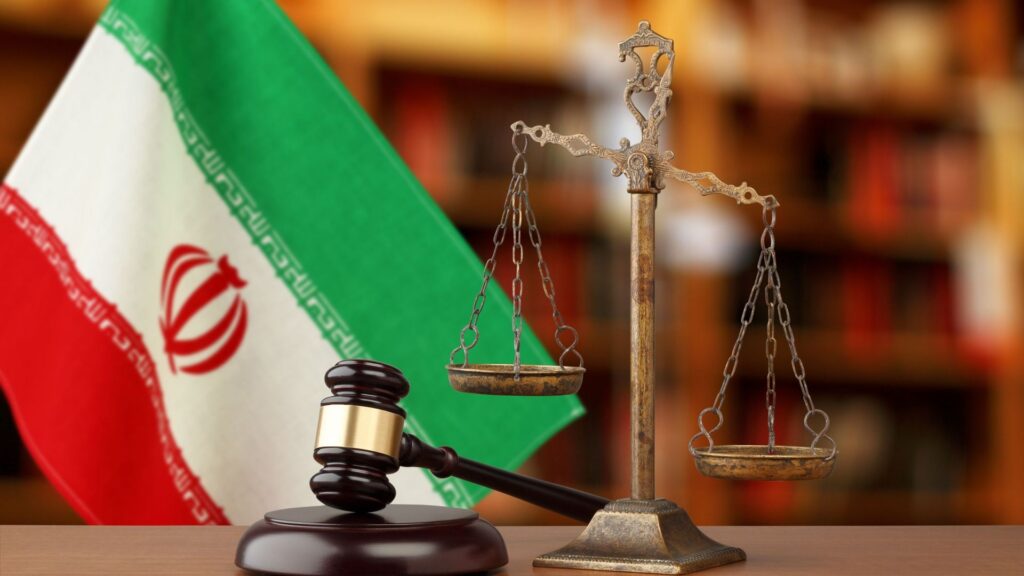 إعادة محاكمة شاب في إيران حكم عليه بالإعدام على خلفية الاحتجاجات