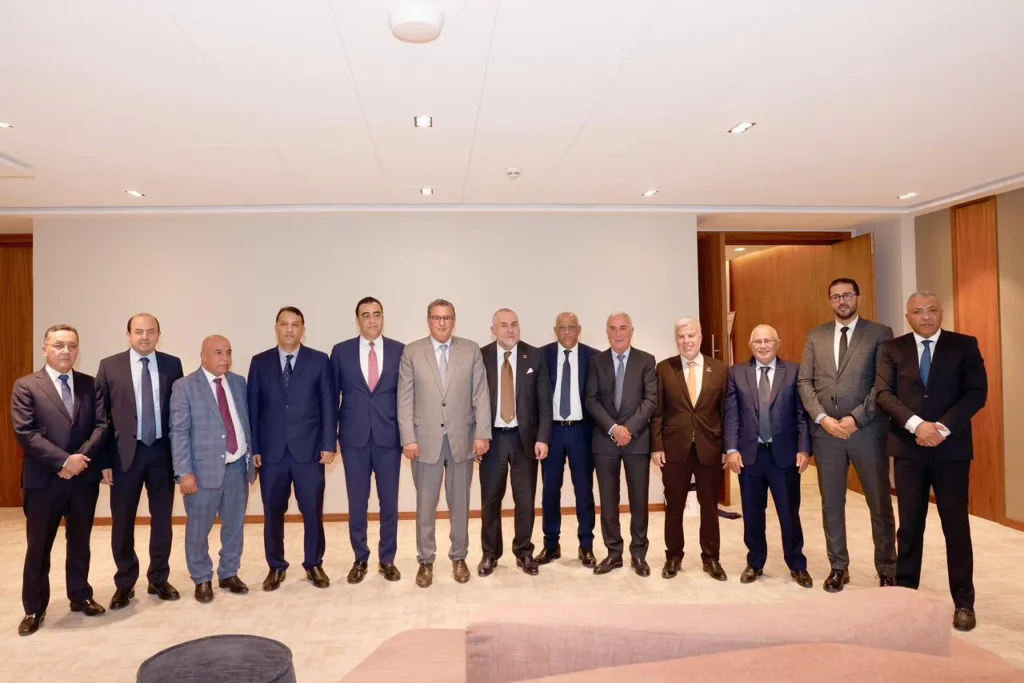 الرباط.. أخنوش يلتقي رؤساء غرف التجارة والصناعة والخدمات
