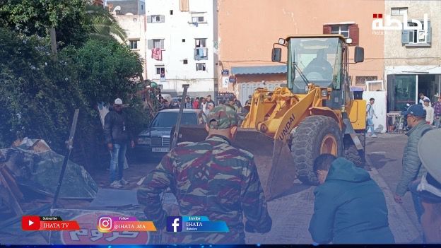 الدار البيضاء.. حملة من سلطات منطقة الحي الحسني لتحرير الملك العمومي