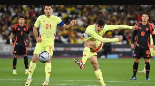 المنتخب الاسباني ينهزم وديا أمام نظيره الكولومبي