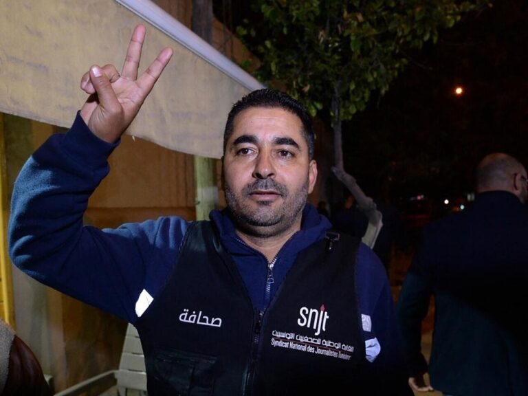 تونس.. محكمة تنقض حكم السجن 5 سنوات في حق الصحافي خليفة القاسمي