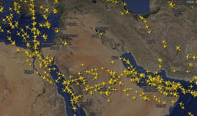 "الهجوم الإيراني على إسرائيل" يفاقم متاعب شركات الطيران في الشرق الأوسط