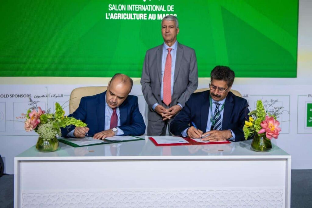 الملتقى الدولي للفلاحة.. توقيع اتفاقية شراكة إطار بين "بيوفارما" ومعهد الحسن الثاني للزراعة والبيطرة